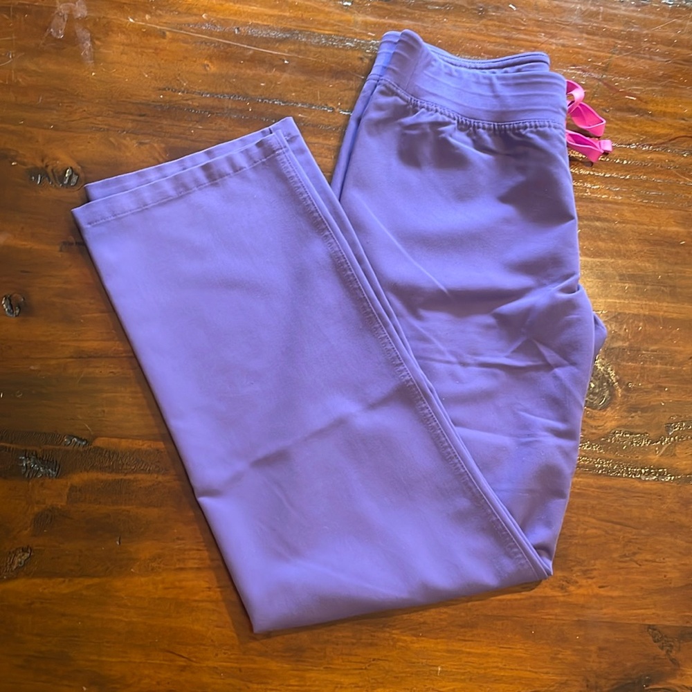 Figs Amethyst Pants XSP Livingston